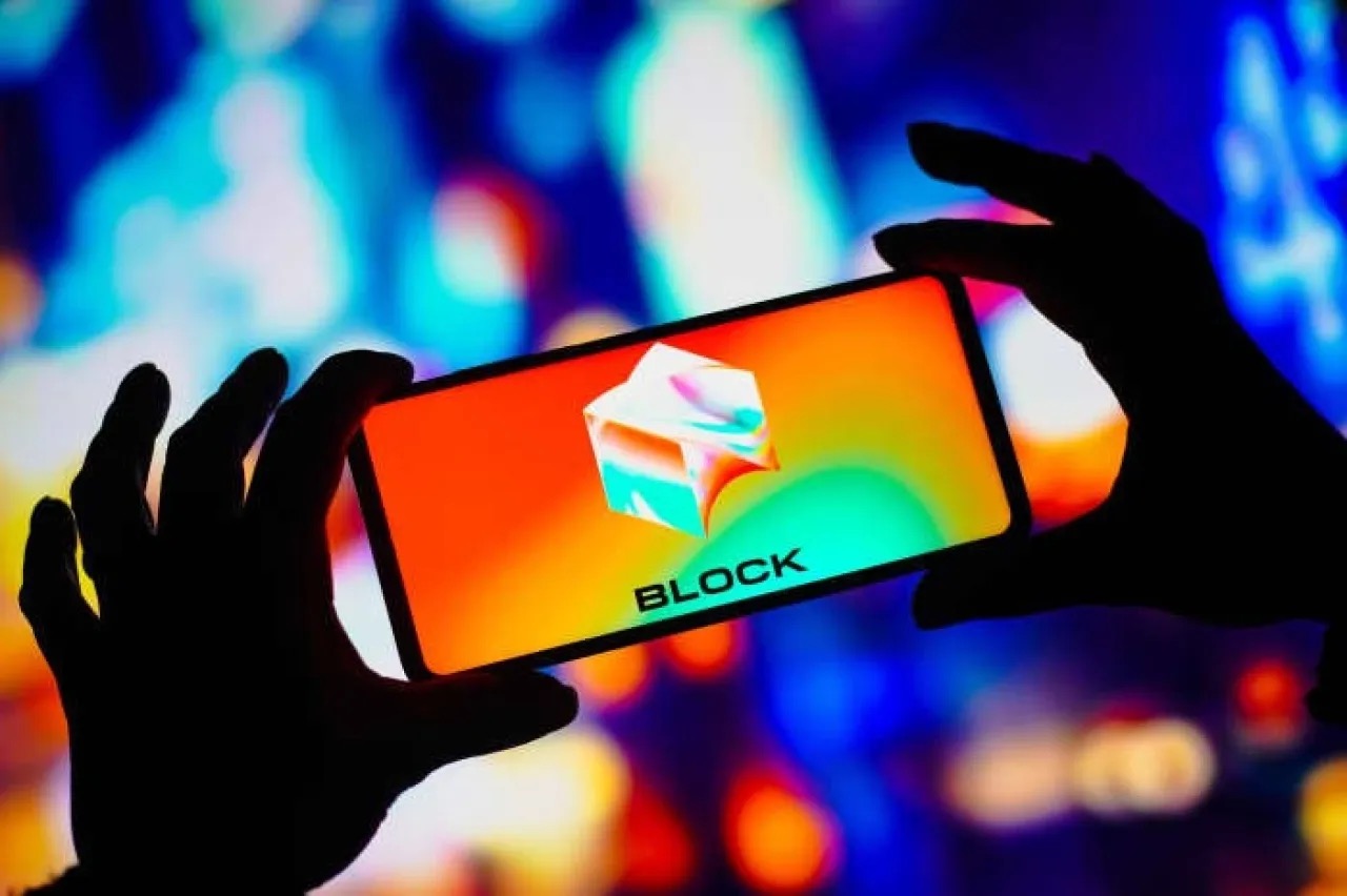 صورة حول : شركة امريكية تسرح 4 آلاف موظف بسبب الذكاء الاصطناعي شركة امريكية تسرح 4 آلاف موظف بسبب الذكاء الاصطناعي