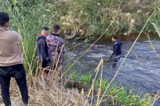 عاجل | سقوط شخص في سيل الزرقاء والأمن العام يتدخل