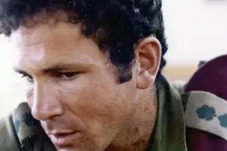 أوغندا تعلن تدشين تمثال ليوناتان نتنياهو في مطار عنتيبي