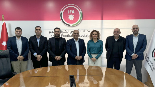 صورة حول : الصحفيون واتحاد الكرة يبحثون آليات تغطية مونديال 2026 الصحفيون واتحاد الكرة يبحثون آليات تغطية مونديال 2026