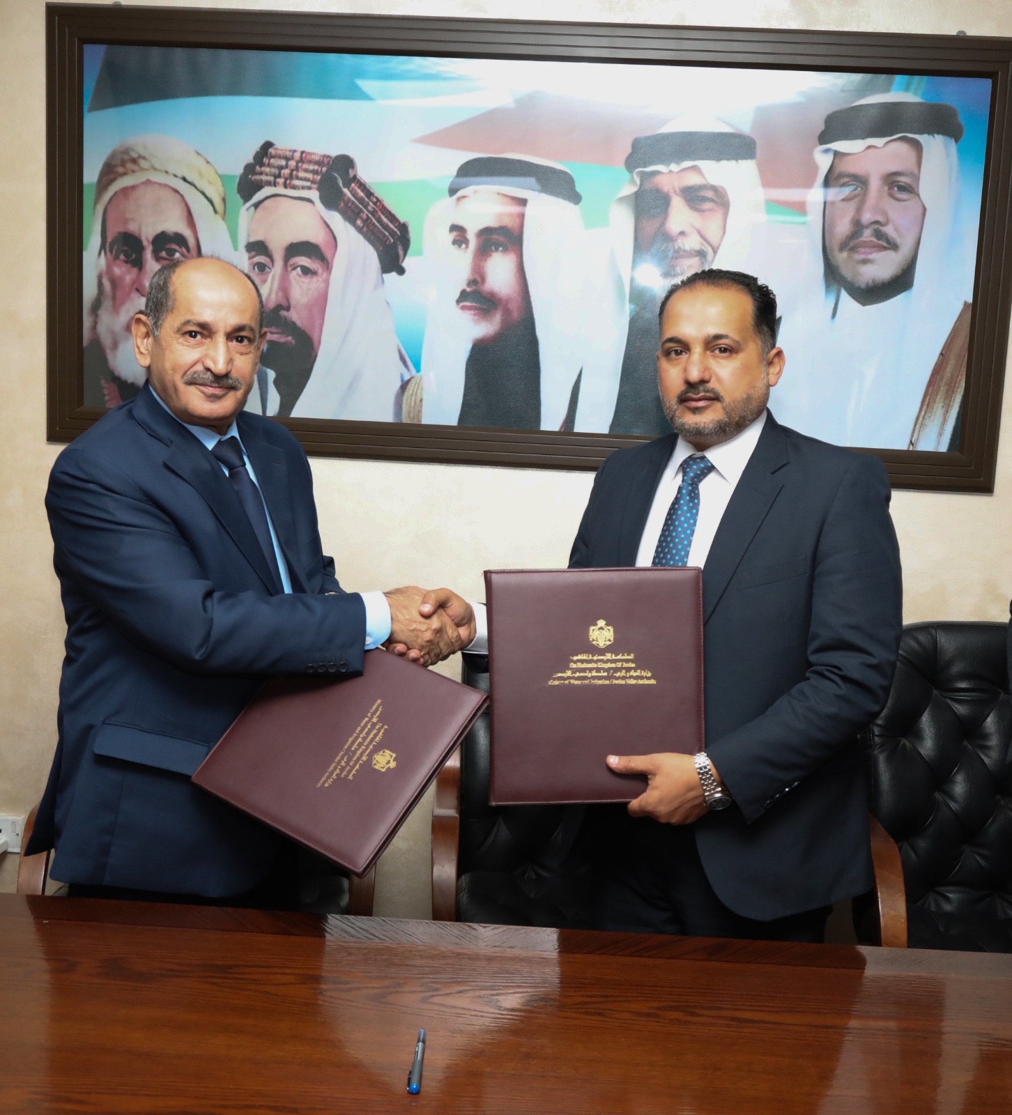 صورة حول : شراكة استراتيجية بين "وادي الأردن" و"المهندسين الزراعيين" لتعزيز الأمن المائي والغذائي شراكة استراتيجية بين "وادي الأردن" و"المهندسين الزراعيين" لتعزيز الأمن المائي والغذائي