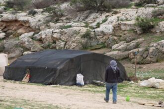 نايف زواهرة.. حكاية "لجوء ثانٍ" من الأغوار تُعيد ذاكرة النكبة إلى الواجهة