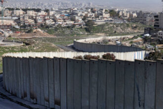 تنديد واسع: مصر والسعودية تعتبر تصريحات السفير الأميركي استفزازية ومرفوضة