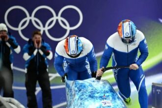فضيحة "ادعاء مرض" تطيح بفريق الزلاجات الإسرائيلي من أولمبياد 2026