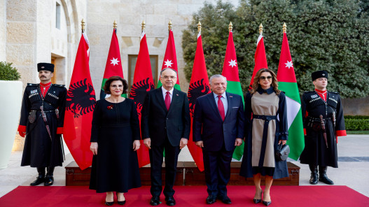 صورة حول : عاجل| الملك عبدالله الثاني والرئيس الألباني يبحثان تعزيز الشراكة الثنائية بحضور الملكتين عاجل| الملك عبدالله الثاني والرئيس الألباني يبحثان تعزيز الشراكة الثنائية بحضور الملكتين