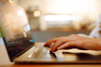 الهيئة العامة للخدمة: تعطيل الدوائر لثلاثة أيام يعتمد على فعالية تقديم الخدمات