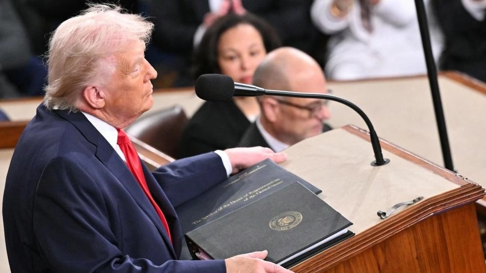 صورة حول : ترامب في خطاب "حالة الاتحاد": استلمنا 80 مليون برميل نفط من فنزويلا بعد الإطاحة بمادورو ترامب في خطاب "حالة الاتحاد": استلمنا 80 مليون برميل نفط من فنزويلا بعد الإطاحة بمادورو