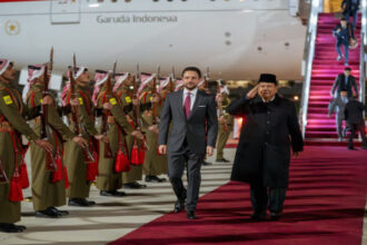 عاجل| ولي العهد يستقبل الرئيس الإندونيسي برابوو سوبيانتو في مطار ماركا