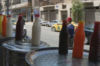 إتلاف 5 آلاف لتر عصائر "فاسدة" وترحيل 218 بسطة مخالفة