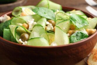 "السلطات" نجمة المائدة الرمضانية و6 وصفات منعشة بالخيار