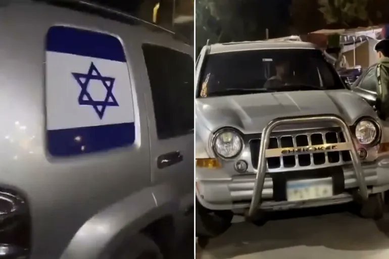 الأمن المصري يضبط "مهندساً" دهس مواطنين بسيارته بعد استفزازهم بملصق "علم إسرائيل"