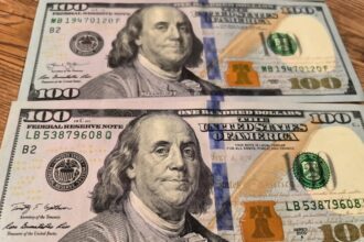 السعودية تسعى لجلب الاستثمارات الأجنبية لتعزيز الدولار