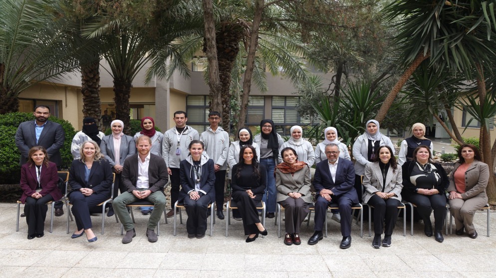 الأميرة بسمة بنت طلال تلتقي وفد منظمة الصحة العالمية والأمير هاري في معهد الملكة زين الشرف