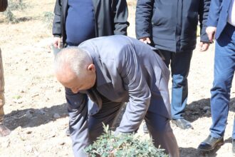 العيسوي يتفقد المرحلة الرابعة من مشروع “جذور” في الكرك