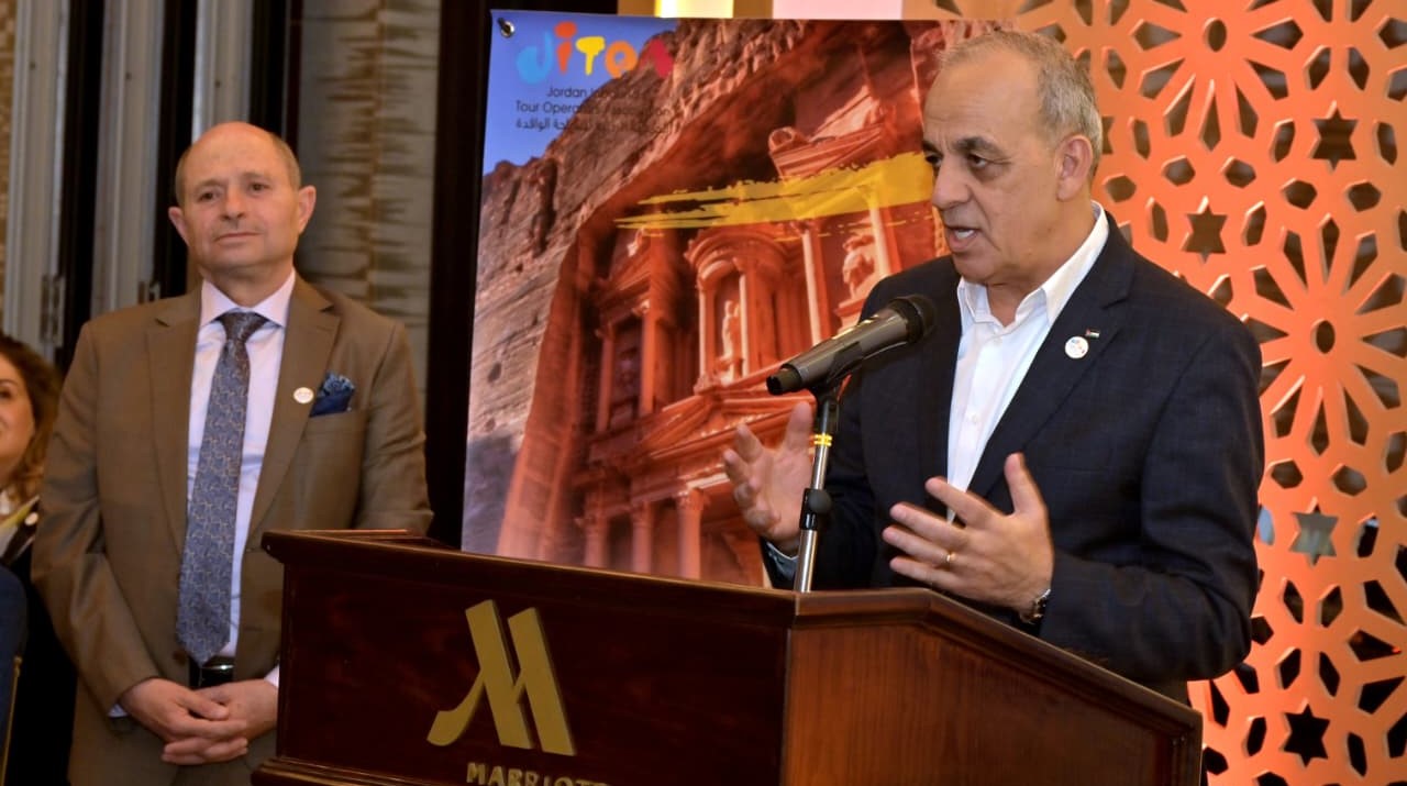 حجازين يعلن تشكيل فريق طوارئ للقطاع السياحي لمراقبة أثر المستجدات الإقليمية