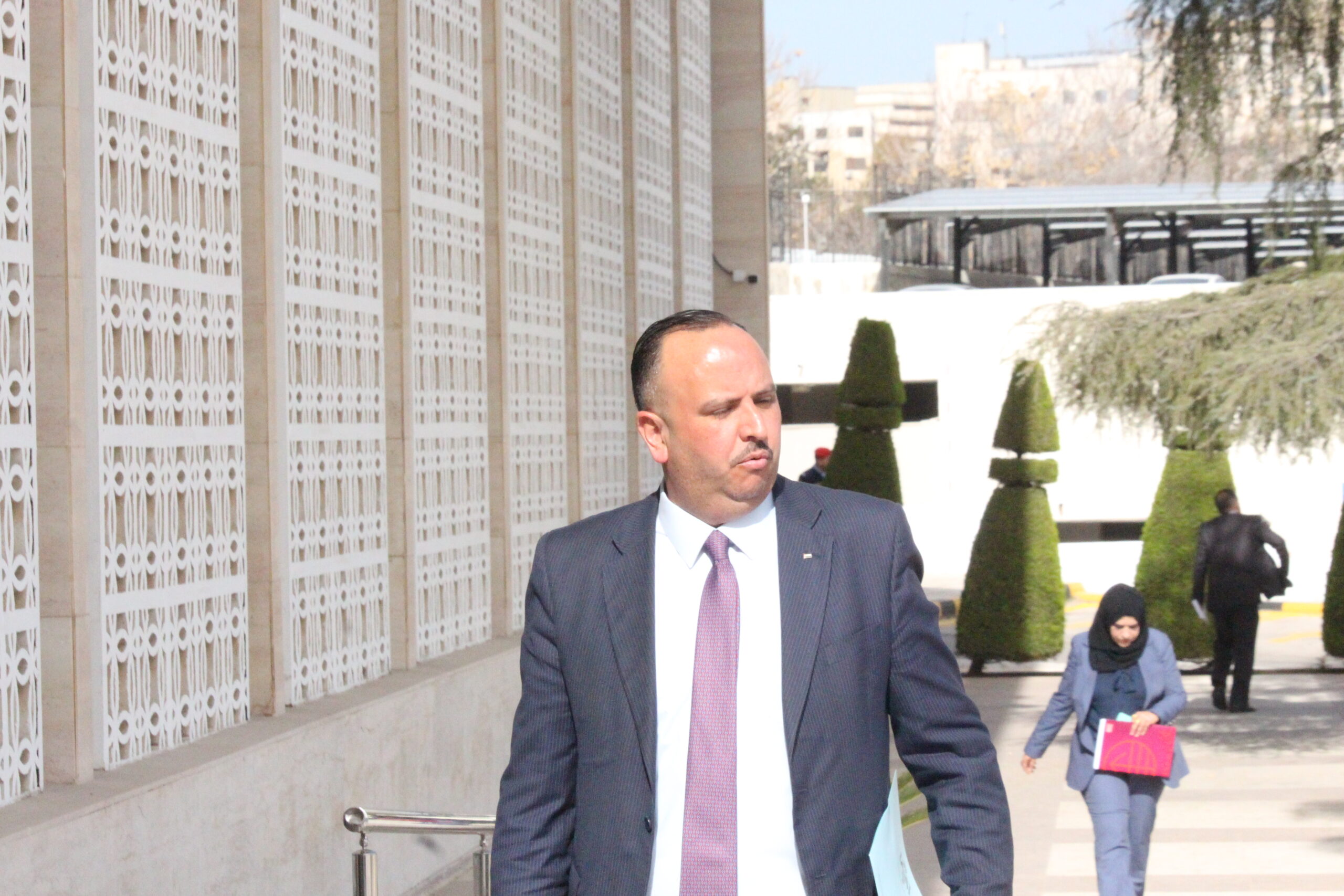 عدسة "صراحة نيوز" ترصد لقطات قبيل انطلاق جلسة مجلس النواب