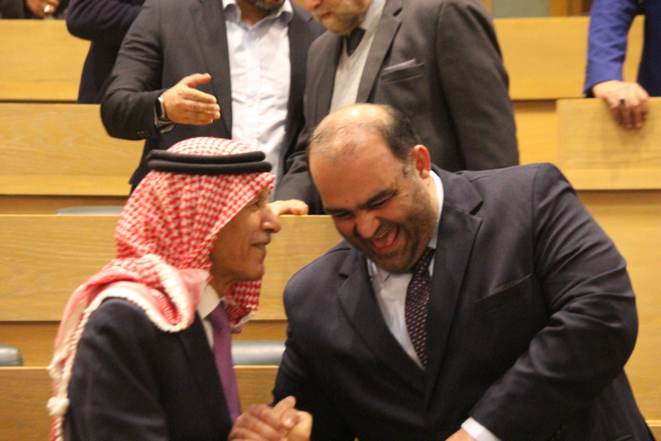 نواب يهنئون العرموطي بالسلامة "صور "