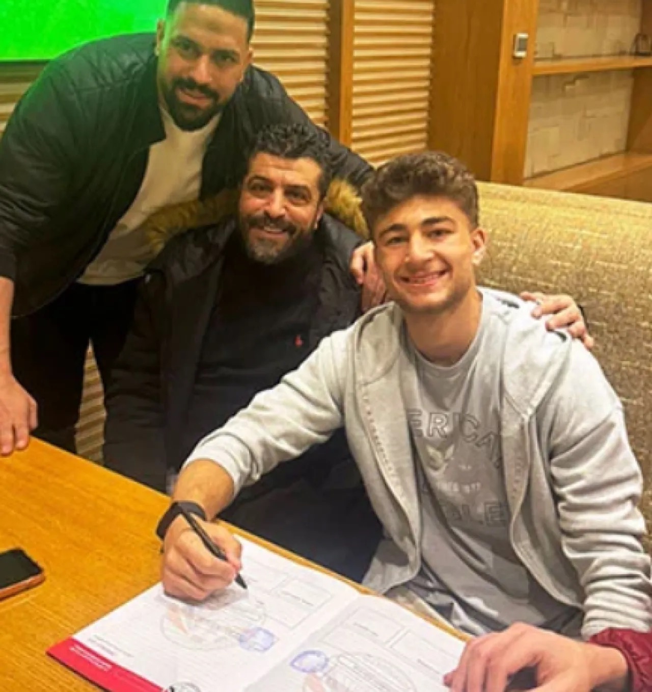 صورة حول : عودة فاخوري ينتقل رسميًا إلى بيراميدز المصري عودة فاخوري ينتقل رسميًا إلى بيراميدز المصري