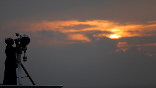 الفلك الدولي: رؤية هلال رمضان يوم الثلاثاء 17 شباط مستحيلة