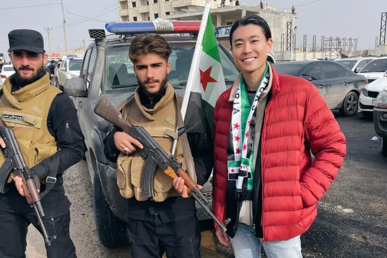 من ساحات التضامن إلى مطبخ دمشق: ناشط ياباني يفتتح مطعمًا وفاءً لسوريا