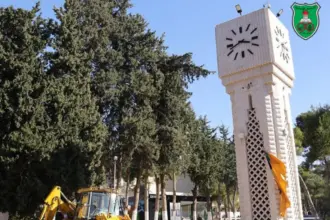 الجامعة الأردنية تغلق محيط برج الساعة بسبب التحديث