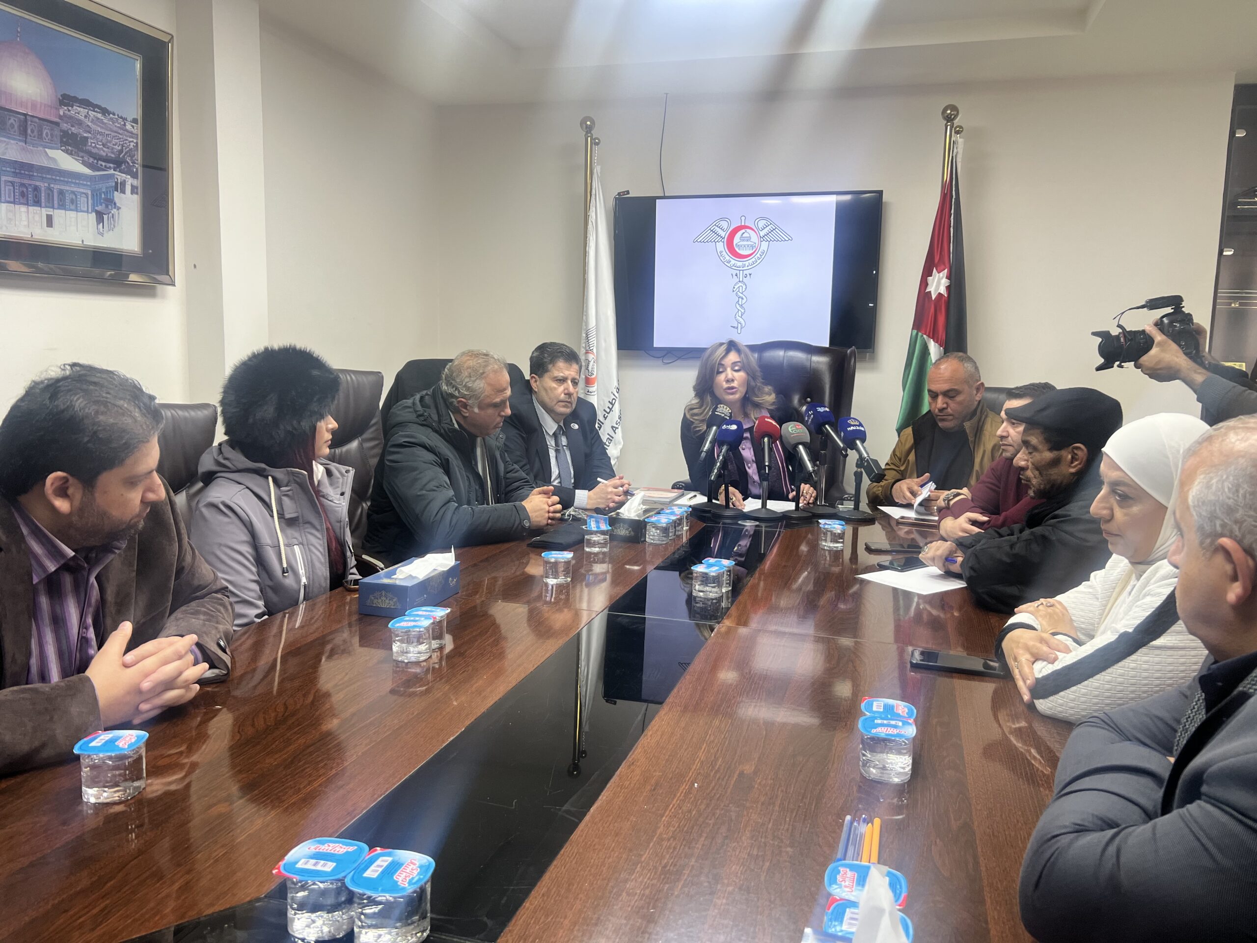 بالصور والفيديو… الأسمر: إغلاق 80 مركزا وملاحقة منتحلي صفة طبيب الأسنان