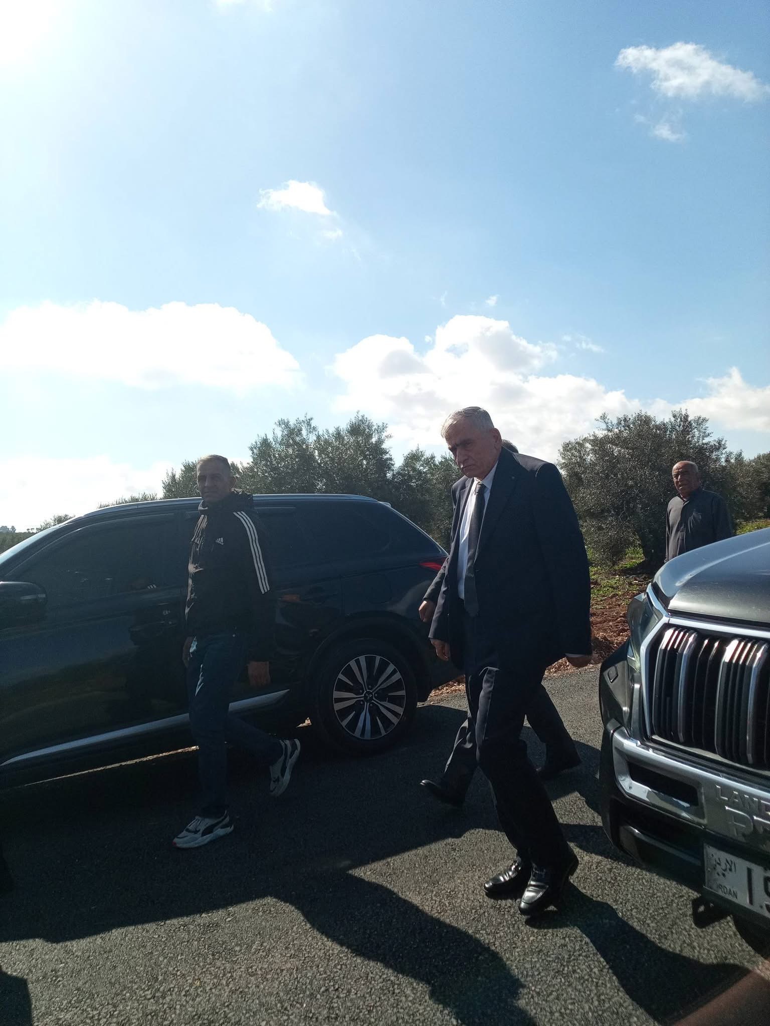 بالصور… من مراسم تشييع فقيد الوطن رئيس الوزراء الأسبق أحمد عبيدات