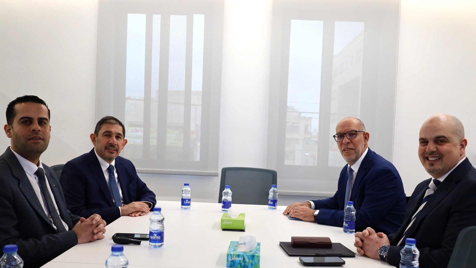 صورة حول : وفد صندوق النقد الدولي يزور أكاديمية الفنتك الأردنية لتعزيز التعاون في التكنولوجيا المالية وفد صندوق النقد الدولي يزور أكاديمية الفنتك الأردنية لتعزيز التعاون في التكنولوجيا المالية