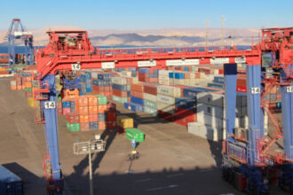 المجالي: اتفاقية مع موانئ أبوظبي تعزز مكانة العقبة مركزاً لوجستياً إقليمياً