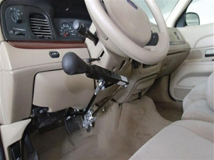 الحكومة تعفي سيارات ذوي الإعاقة من الضريبة الخاصة لدعم استقلاليتهم وتنقلهم