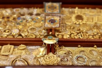 نقابة المجوهرات تحذّر من احتيال بيع الذهب عبر مواقع التواصل