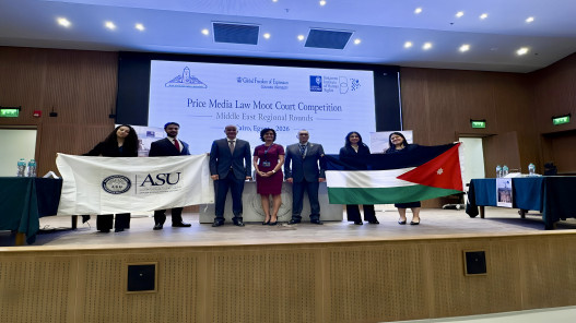 فريق كلية الحقوق بجامعة العلوم التطبيقية يتأهل إلى نهائيات مسابقة أكسفورد العالمية