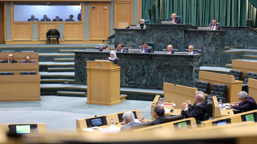 النواب يستكمل مناقشة "قانون الغاز" ويشرع في تنظيم عقود التأمين