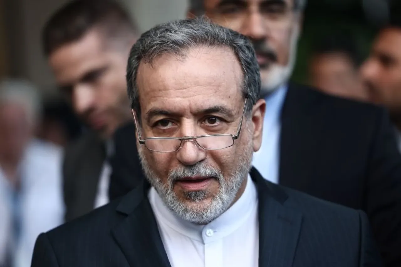 عراقجي: الطريق طويل لبناء الثقة مع الولايات المتحدة وبرنامج الصواريخ شأن دفاعي