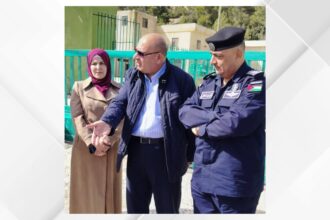 محافظ جرش يتفقد طريق جرش–عجلون ويشرف على إعادة تشغيل أعمدة الإنارة