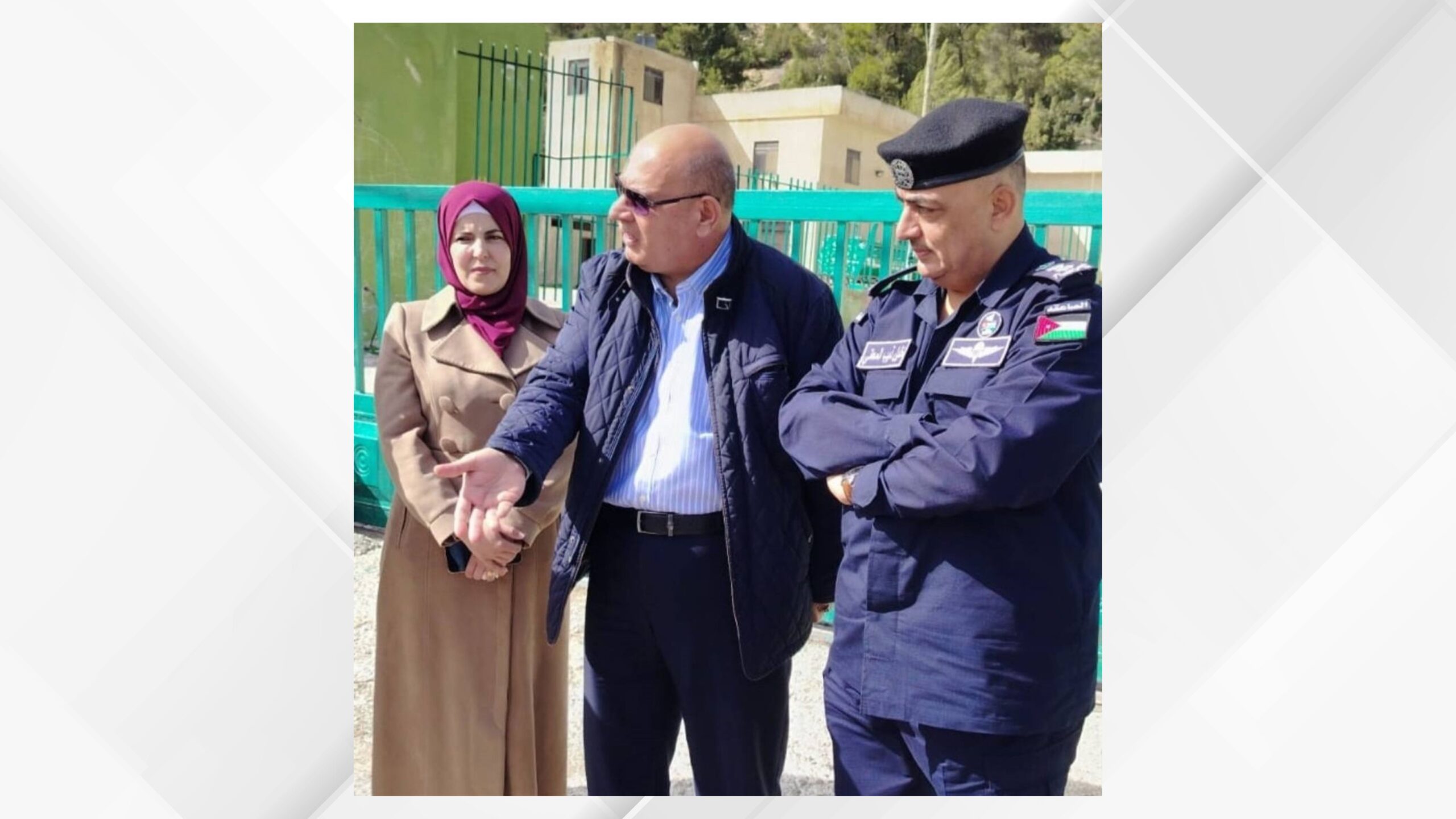 محافظ جرش يتفقد طريق جرش–عجلون ويشرف على إعادة تشغيل أعمدة الإنارة