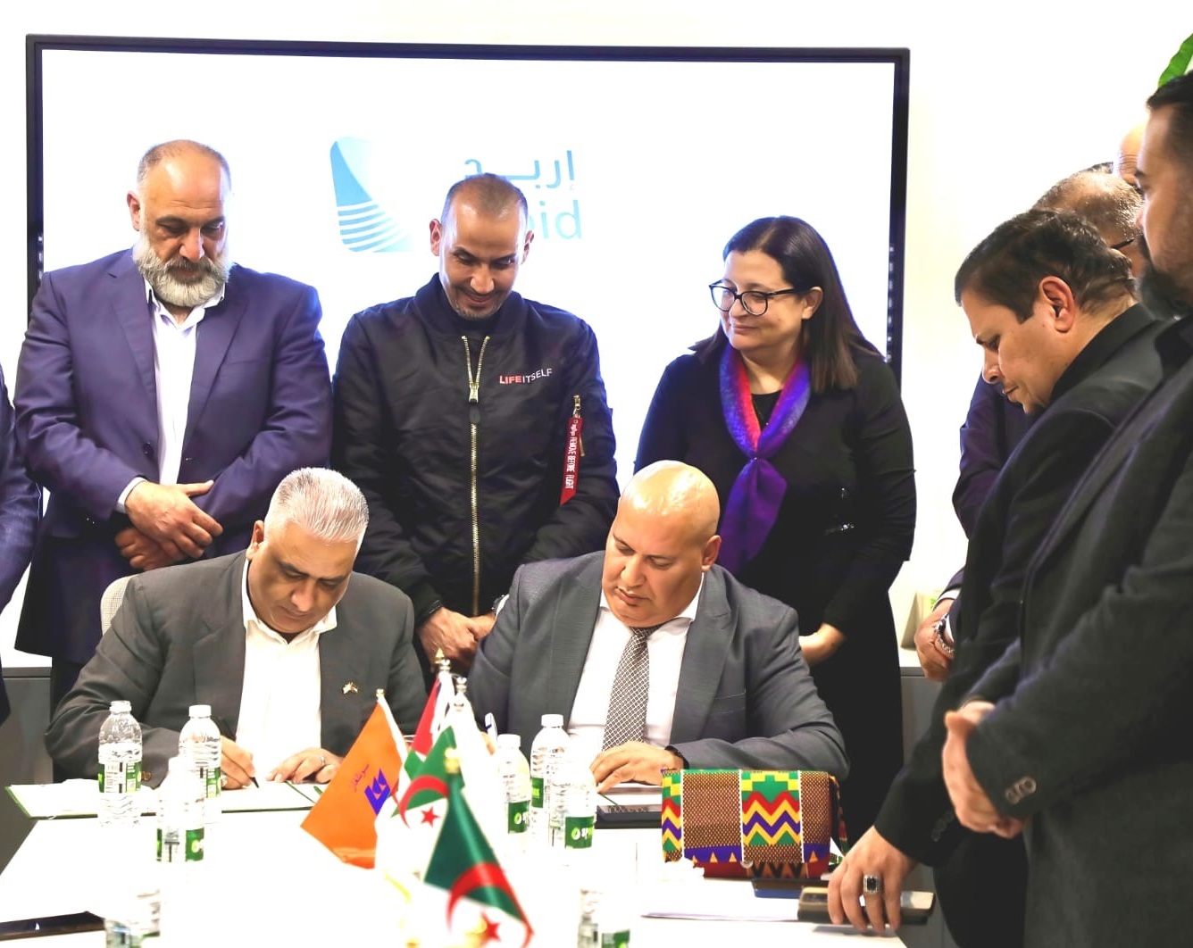 صورة حول : اتفاقية أردنية جزائرية لتعزيز العمل النقابي في قطاع الكهرباء اتفاقية أردنية جزائرية لتعزيز العمل النقابي في قطاع الكهرباء