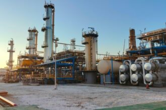 مصرع شخص وإصابة 6 آخرين بحريق في مصفاة صلاح الدين العراقية