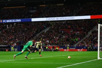 "فخ المتروبوليتانو المبلل".. أتلتيكو مدريد يدهس برشلونة برباعية