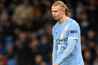 جدل في إنجلترا بعد استبدال هالاند بهدوء وقائي..