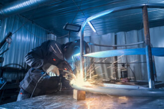 انخفاض أسعار المنتجين الصناعيين بنسبة 0.75% خلال عام 2025