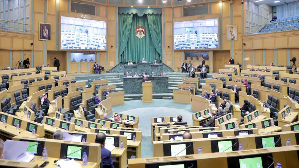 صورة حول : الأعيان يُقر "المعاملات الإلكترونية" وقوانين "الأوقاف" و"العدل" كما وردت من النواب الأعيان يُقر "المعاملات الإلكترونية" وقوانين "الأوقاف" و"العدل" كما وردت من النواب