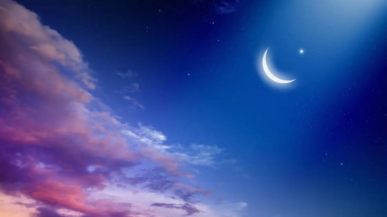 صورة حول : منظمة فلكية ترجّح بدء رمضان الأربعاء المقبل منظمة فلكية ترجّح بدء رمضان الأربعاء المقبل