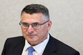 إسرائيل تشارك في أول اجتماع لمجلس السلام الأميركي بقيادة ترامب