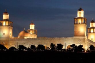 المساجد الأردنية في رمضان: منارات هداية وتعزيز القيم المجتمعية