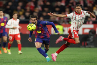 جيرونا يصعق برشلونة بـ "ريمونتادا" مثيرة.. ويمنح ريال مدريد صدارة الليغا