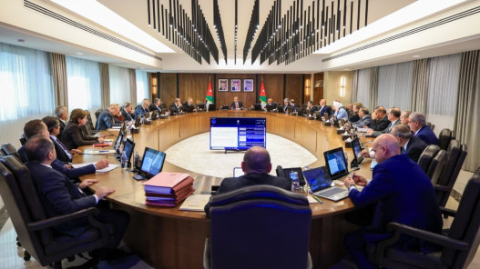 عاجل| الحكومة تسدّد متأخرات بقيمة 125 مليون دينار