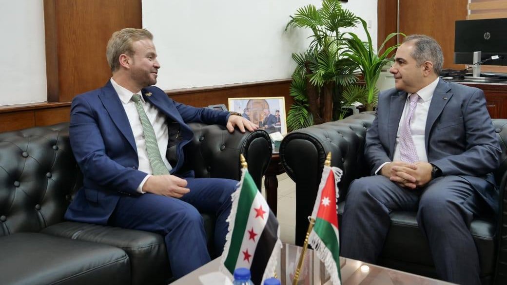 وزير الاستثمار الأردني يلتقي رئيس هيئة الاستثمار السورية لتعزيز التعاون الاقتصادي والاستثماري