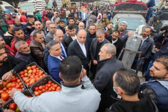 الشواربة يتفقد السوق المركزي للخضار