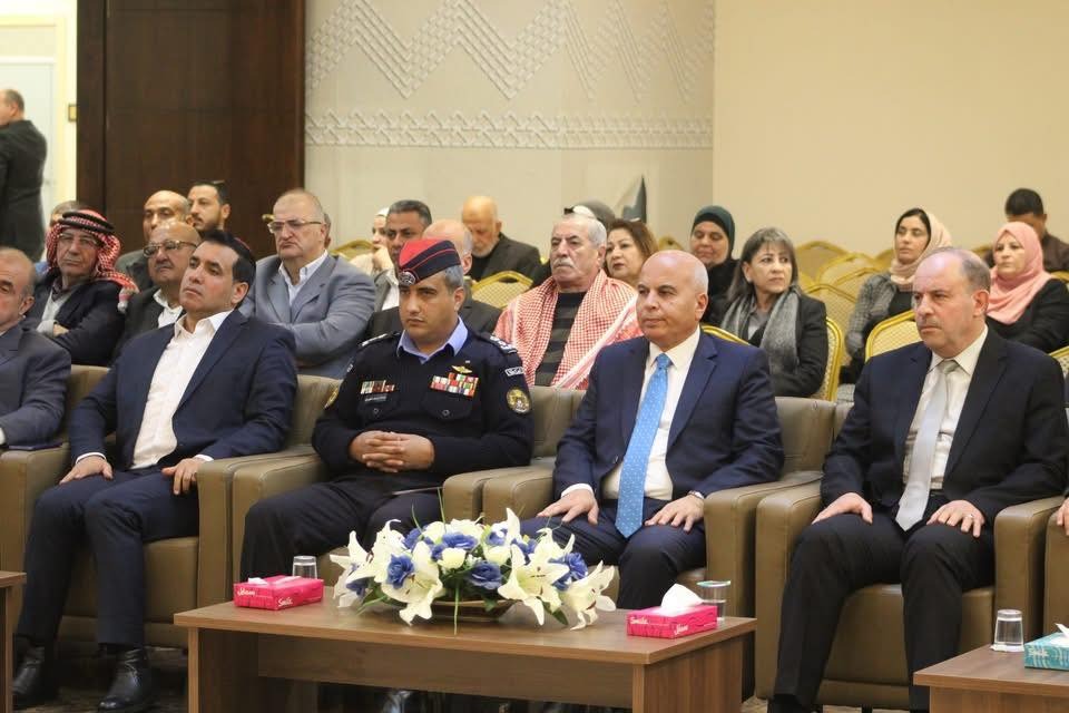 صورة حول : متقاعدو الكرك يحتفلون بيوم الوفاء برعاية المحافظ متقاعدو الكرك يحتفلون بيوم الوفاء برعاية المحافظ